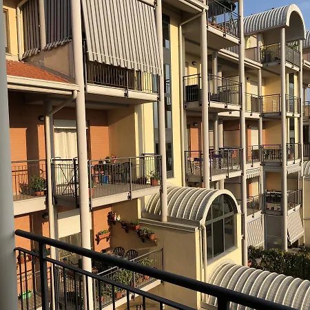 Appartamento Carmagnola Апартаменты *